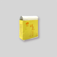 Load image into Gallery viewer, Osmanthus Oolong Tea 桂花白金烏龍 Best by 9/7/2025
