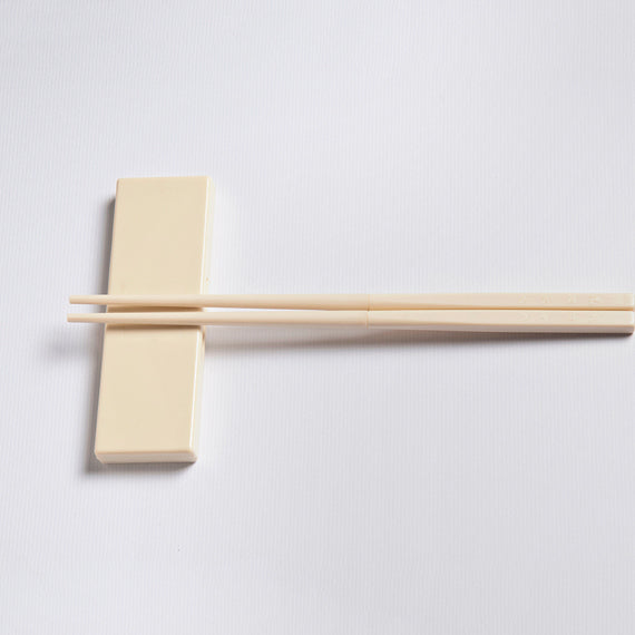 Jing Si Screwed on Chopsticks 雙截旋轉筷盒裝 - Jing Si Books & Cafe