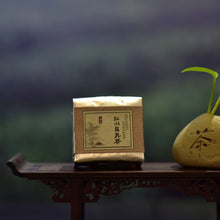 Load image into Gallery viewer, HongShui Oolong Tea 紅水烏龍茶 ( 100 g )

